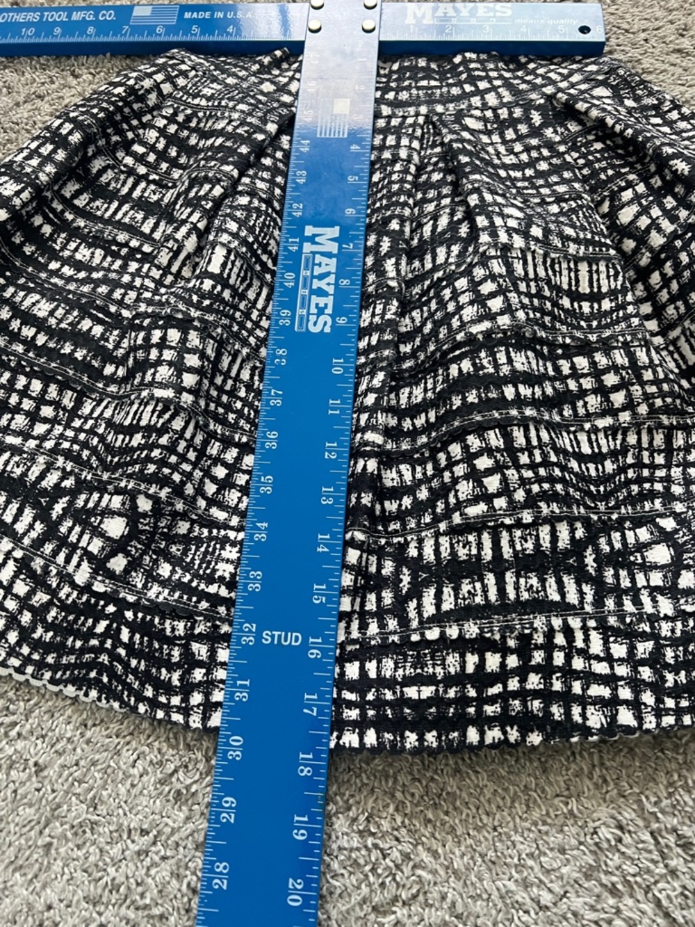 FSR Freestyle Revolution Black & White Textured Flare Stretch Skirt - Size M - Picture 9 of 9